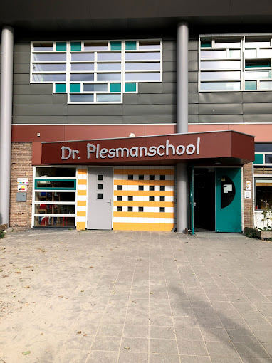 Plesmanschool entrance